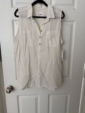 Sonoma Sleeveless Button Placket Tunic Top in Off-White